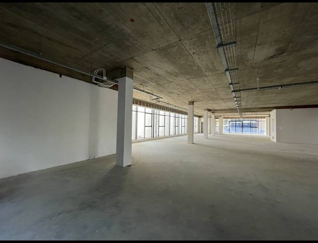 2,173M² OFFICE TO LET IN BRYANSTON